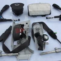 Corsa E Airbagset Opel Corsa E 13427748-13427749-13427742-13427745-13427751-13427750-96852873-13496296-39027701-39013609-39061297-39033301
